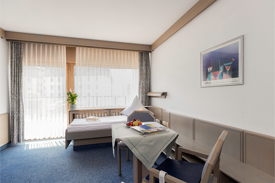 Ausstattung Zimmer Frankenklinik ausstattung-zimmer-frankenklinik